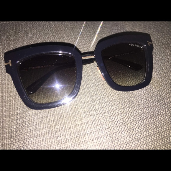 Tom Ford | Accessories | Tom Ford Lara Sunglasses | Poshmark display picture 2